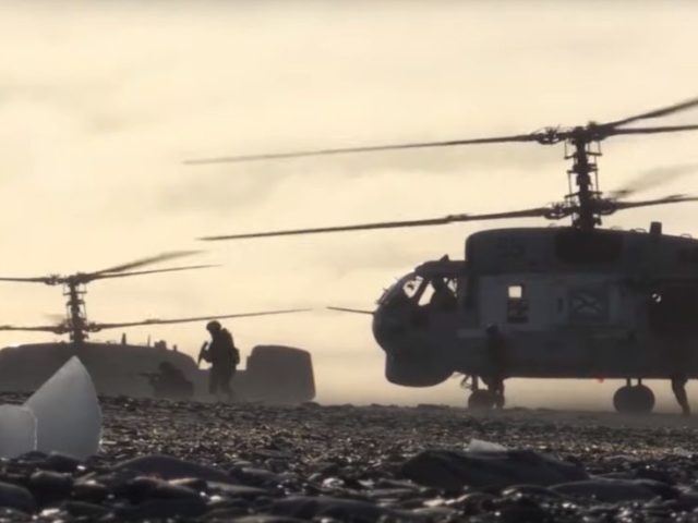 Russian marines heat up the Arctic with large-scale exercise (VIDEO)