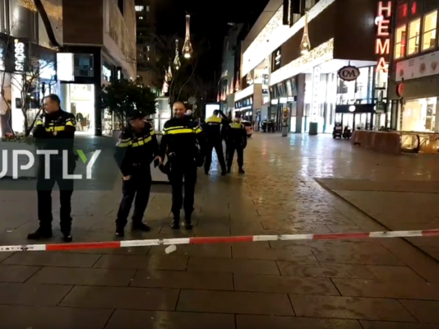 3 injured in stabbing attack on shopping street in the Hague (VIDEOS)
