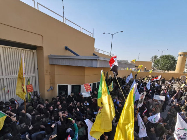 US envoy reportedly evacuated as Baghdad protesters attempt to storm embassy amid fury over air strikes (PHOTOS/VIDEOS)