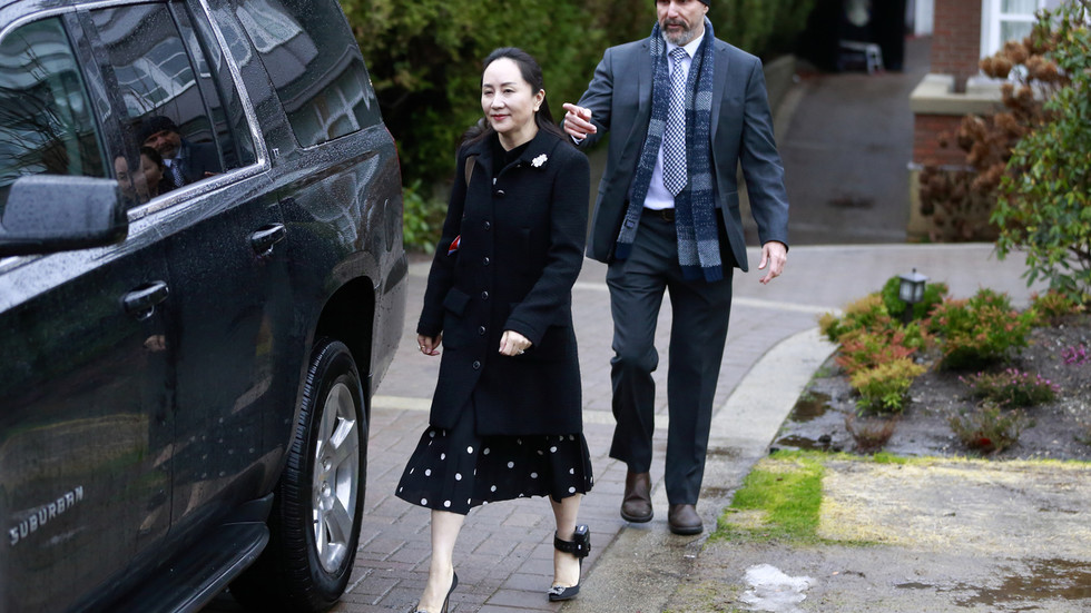 Meng Wanzhou leaves her Vancouver home