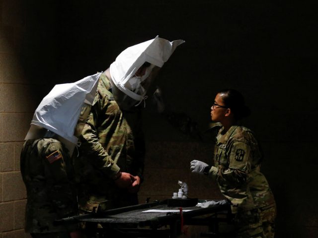 Pentagon orders US military personnel to wear face coverings made from… ‘СLEAN T-SHIRTS’ & other household items