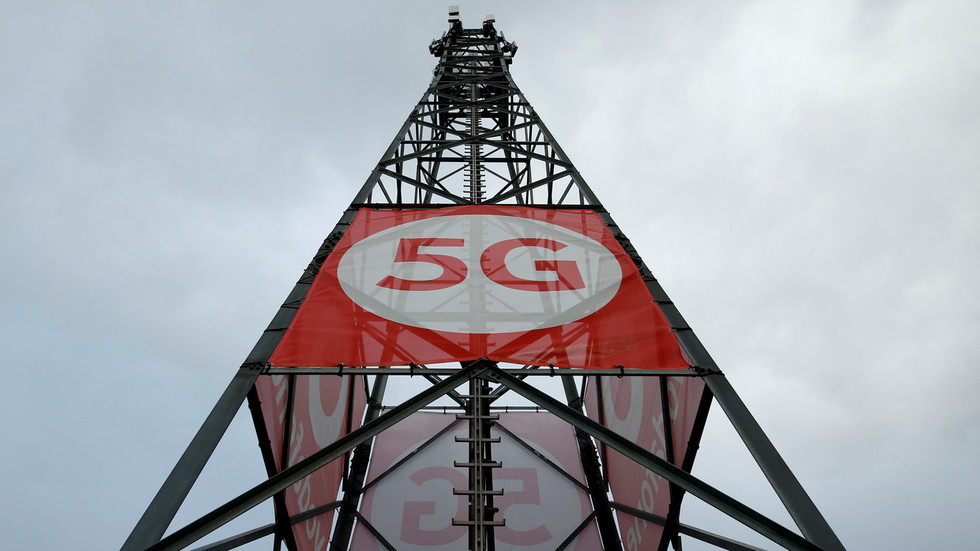 Conspiracy theories linking 5G