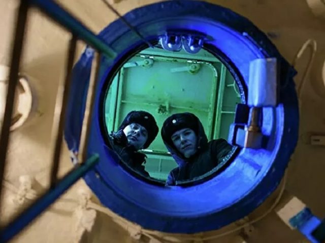 Submariners’ Rules: Russian Psychologists Offer Advice on How Not to Go Insane During Quarantine