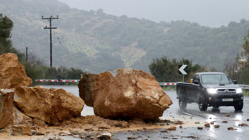 A powerful 6.5-magnitude quake struck the Greek