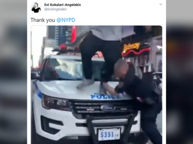 ‘NYPD scores a touchdown’? Cops TACKLE & BEAT protester with batons as he celebrates on police van (VIDEO)