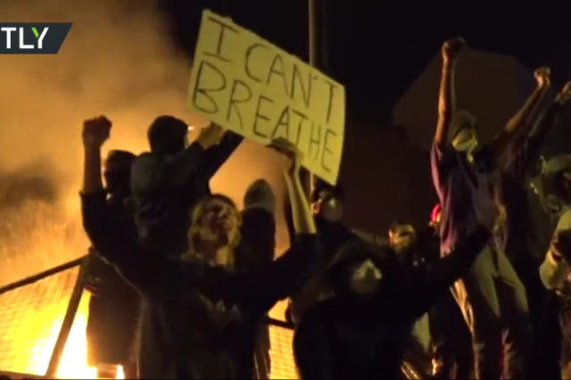 Minneapolis ‘WAR ZONE’: Rioters take over POLICE STATION amid clashes, fires & tear gas (VIDEOS)