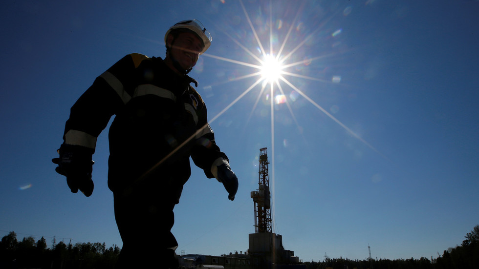 Oil prices jumped on Monday