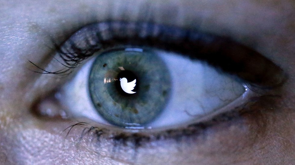 Twitter will now notify some users whenever