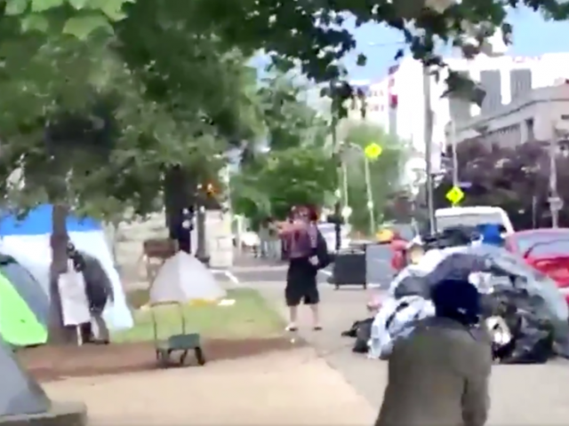 1 killed in shooting at Breonna Taylor protest in Jefferson Square Park in Louisville (VIDEO)
