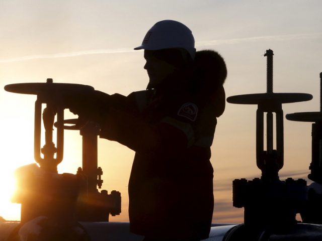 Russia reduces oil production in May close to OPEC+ target