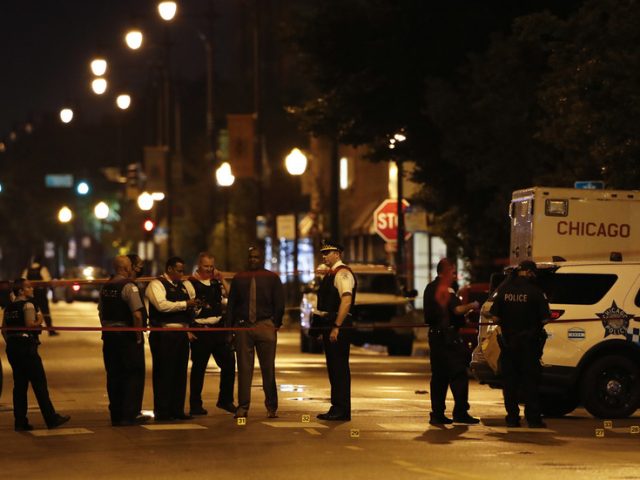 3yo girl shot in Chicago after bloody funeral parlor shootout