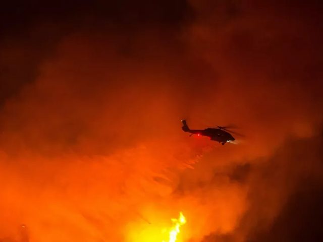 Hundreds of Homes Evacuated as Massive ‘Firenado’ Devours Over 10,000 Acres in California – Video
