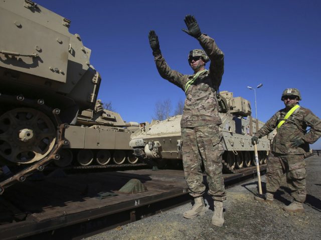 US, Poland sign deal on hosting 1,000 extra American troops in Eastern Europe