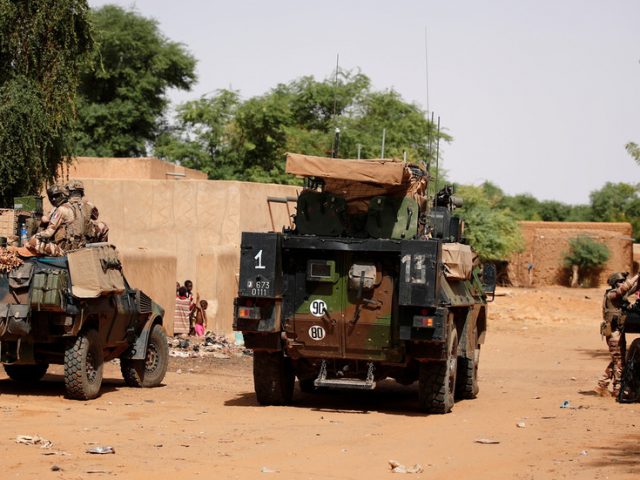French anti-terrorist unit in Mali kills civilian in bus incident