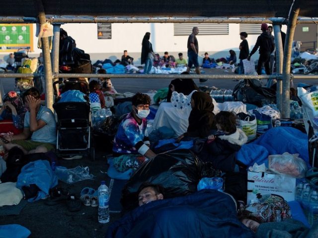 10 EU countries agree to take in 400 minors from Greece following Moria camp blaze