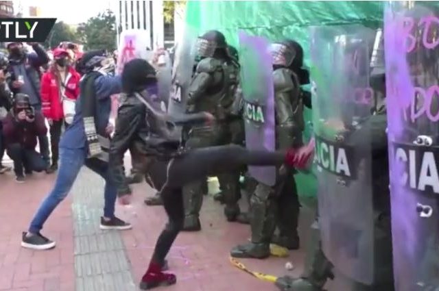 WATCH Colombians scuffle with riot squads in Bogota as outcry over police brutality intensifies