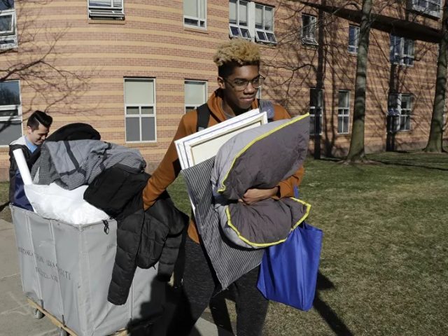 11 Students of Boston’s Northeastern University Dismissed for Violating Coronavirus Requirements