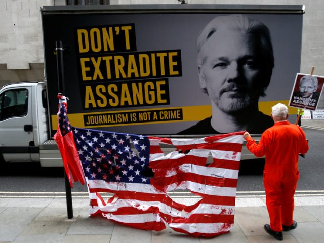 US prosecutors disrupt Spanish probe into alleged CIA-linked firm which spied on Assange