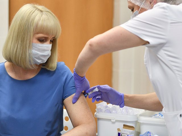 Moscow to vaccinate 40,000 volunteers with ‘Sputnik V’ as Russian capital begins 3rd phase trial of pioneering coronavirus vaccine