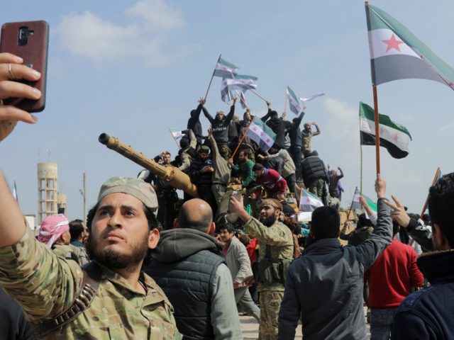 Turkey hiring Syrian rebels to fight Armenians for Azerbaijan, Guardian claims, as Baku calls reports on mercenaries ‘nonsense’