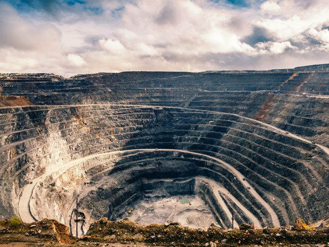 Russia to open WORLD’S LARGEST gold mine in Siberia