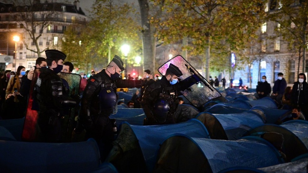 Police in Paris have