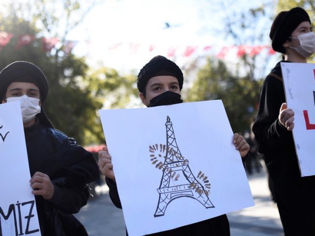French foreign minister condemns Turkey’s ‘declarations of violence’ over Islam row