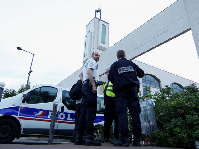 Nearly 80 mosques suspected of ‘separatism’ face closure as French govt launches ‘massive’ offensive against religious extremism