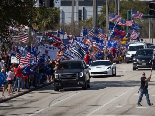 On Presidents Day, a crowd of supporters turns out in Florida to cheer Trump (VIDEO)
