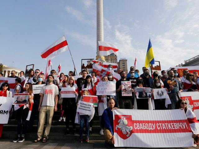 Ukraine condemns ‘persecution of journalists’ in Belarus… after shutting down outlets at home linked to largest opposition party