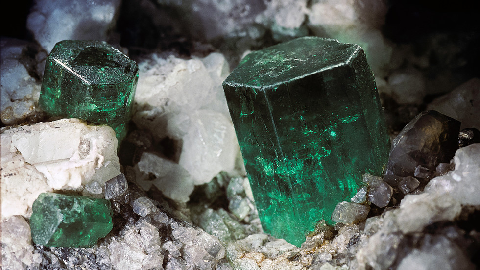 Production of emeralds