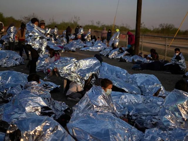 Texas Governor Says Conditions at Federal Care Facilities for Migrant Children ‘Inhumane’