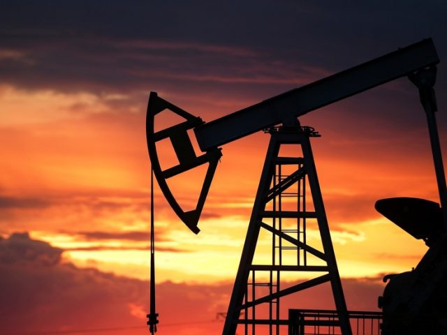 Russia slashes 2021-2022 oil production forecasts