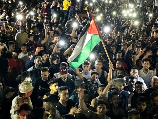 Raucous celebrations break out in Gaza, West Bank & East Jerusalem as ceasefire takes effect (VIDEOS)