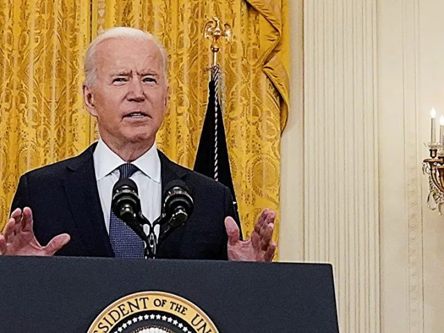 Biden Says in Coming Months US Economy to See Fastest Growth in 40 Years