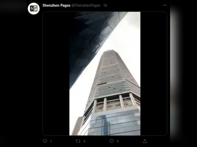 Terrified onlookers flee as Chinese skyscraper wobbles, triggering evacuation (VIDEOS)