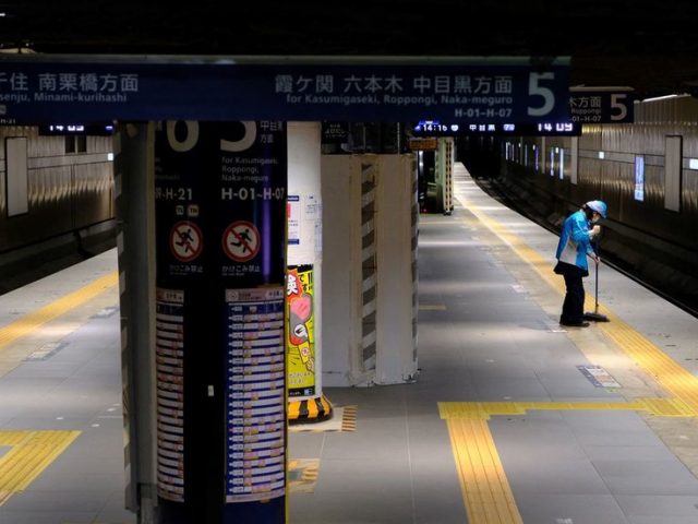 Senior Japanese Olympic Committee official takes own life by jumping in front of subway train – media