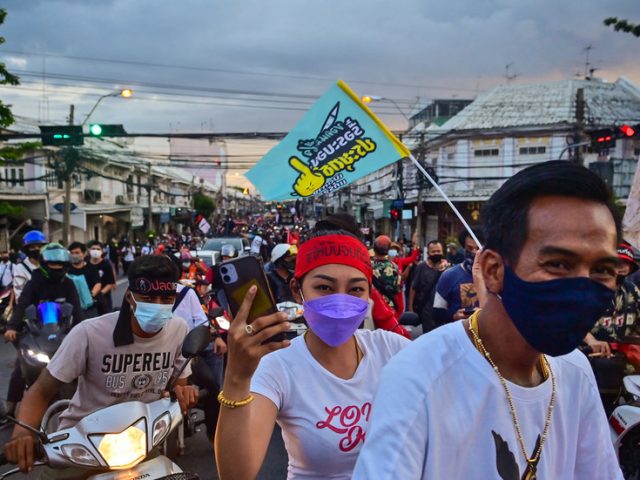 Thai protesters back on the streets demanding resignation of govt and limiting of king’s powers