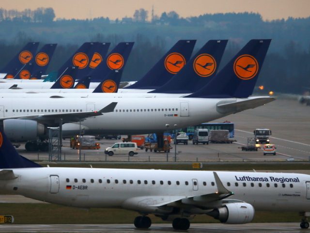Lufthansa introduces gender-neutral in-flight greetings, replaces ‘ladies and gentlemen’ with ‘dear guests’