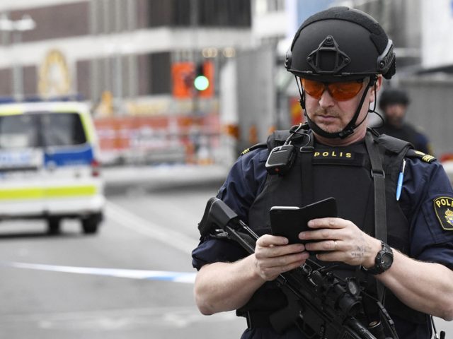 Sweden plans to make Facebook & WhatsApp to store data for police use amid rise in gang violence