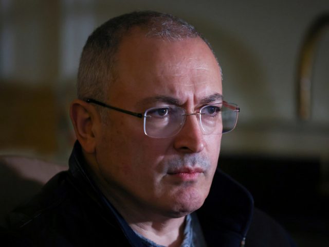 Two media organizations owned by disgraced oligarch Khodorkovsky to cease operations – websites banned by Russian media watchdog