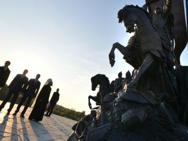 Putin’s unveiling of monument to Alexander Nevsky on NATO frontier shows how Russia believes real threat comes from West, not East
