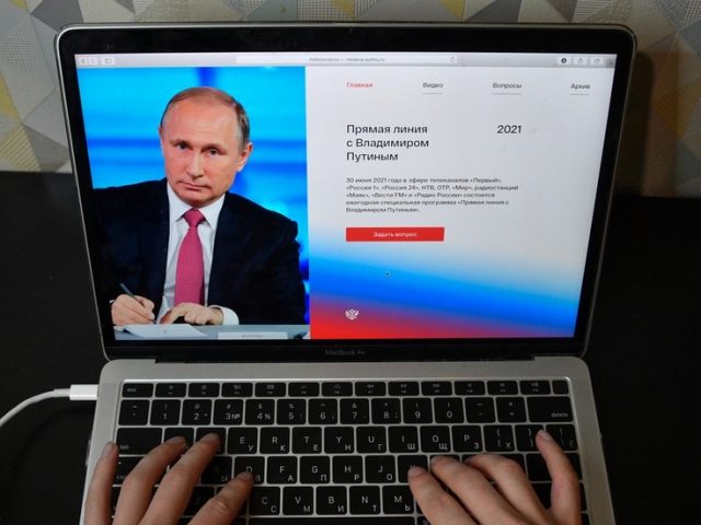 Putin doesn’t have online accounts & thinks there are better uses of his time than posting on Twitter or Facebook, Kremlin says