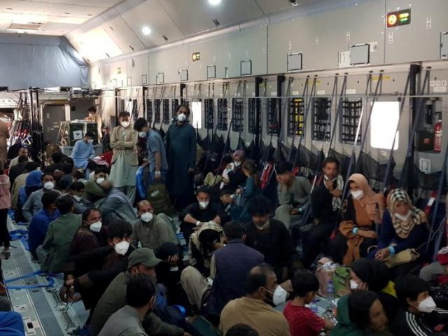 Spain’s evacuation of Afghanistan ends, diplomatic staff removed to Dubai, almost 2,000 Afghans flown to safety