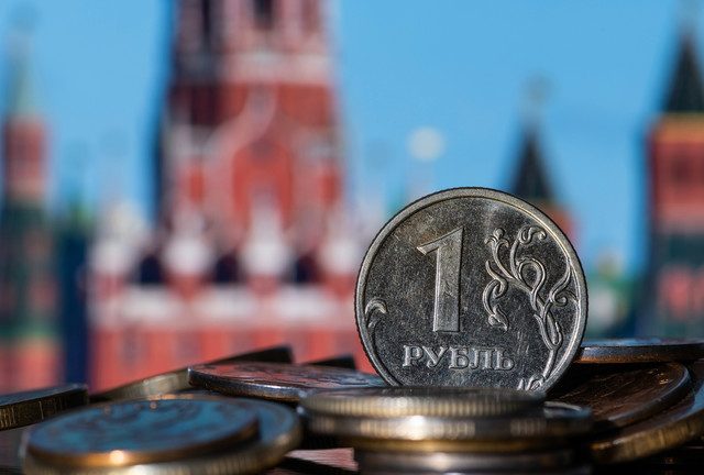 Ruble flexes muscle as Russia trailblazes new economic path