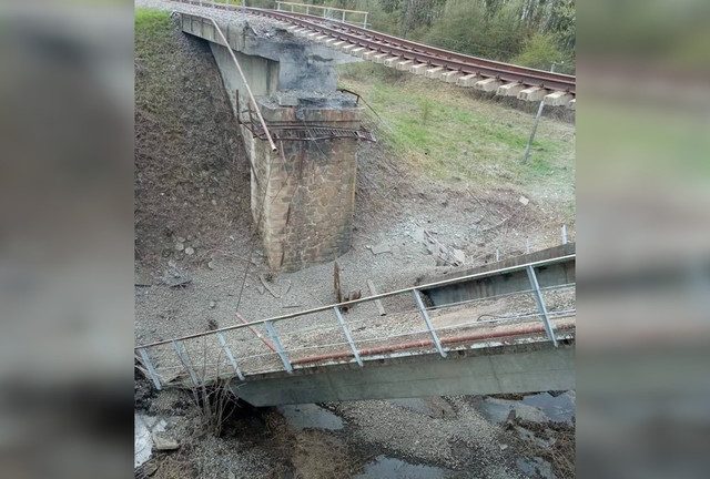 Russia probes bridge collapse as ‘terrorism’