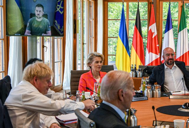 Zelensky sets deadline for end of Russia-Ukraine conflict – media