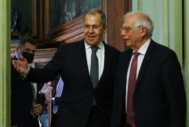 Cover me, not Lavrov – EU’s top diplomat tells media