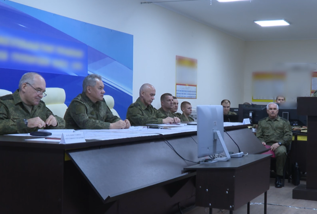 Russia’s defense minister pays surprise visit to Ukraine