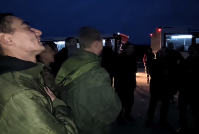 More Russian soldiers released from Ukrainian captivity (VIDEO)